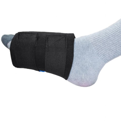 achilles tendonitis hot and cold ice pack wrap on heel and ankle