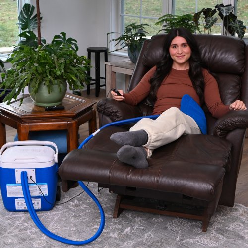 Active Ice cold water cyrotherapy machine is show with its contents