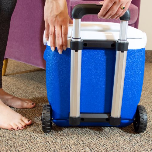 Active Ice 3.0 Blanket Cold Therapy system with blue 15 Quart Cooler by itself against a white background