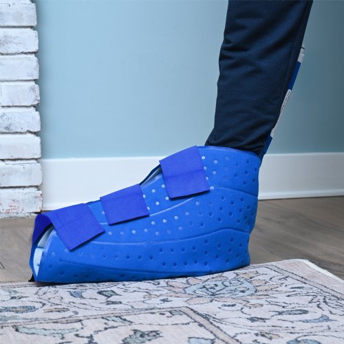 Active Ice cold water cyrotherapy machine is shown with its contents 