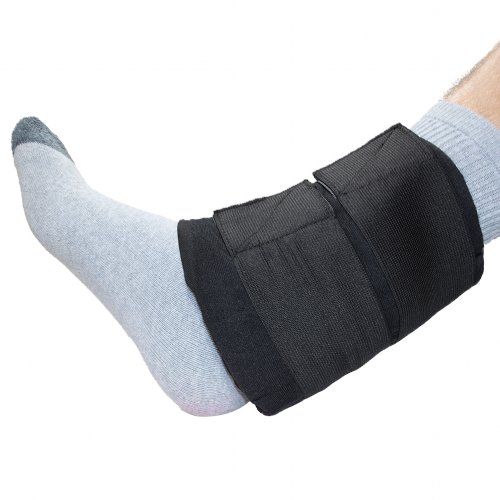 achilles tendonitis hot and cold ice pack wrap on heel and ankle