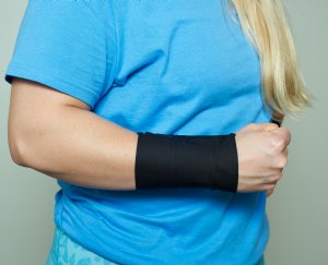 Performance Quick Dry Cool58® Cooling Wrist Wrap